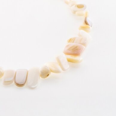 Mother-of-pearl Shell, Natural, B Grade, Dyed, Chip Bead, #29 White, 78-80 cm/strand, about 5x8-10x25 mm